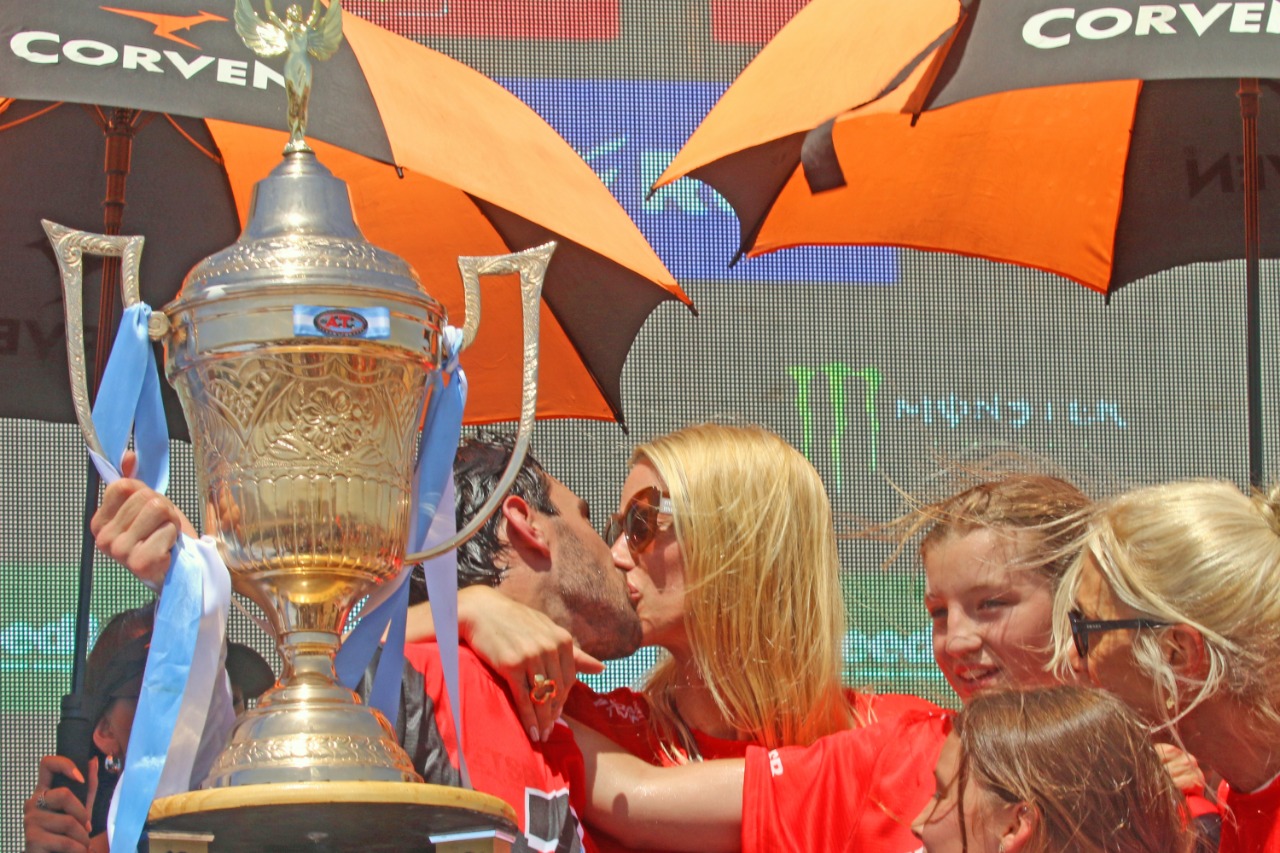 Urcera campeón del Turismo Carretera: WhatsApp Image 2022-12-11 at 15.56.08.jpeg